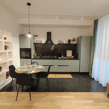 Bellissimo Bilocale Al Centro Di