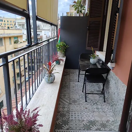 Bellissimo Bilocale Al Centro Di - Daniele Apartment